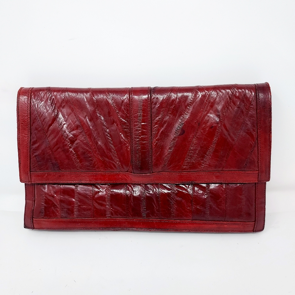 🔴3/$20 Vintage Red Clasp Envelope Clutch